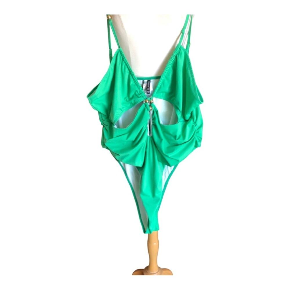 PrettyLittleThing Green Bead Detail Ruched Cut Out Plus Swimsuit Women’s Size 22 - Picture 5 of 15